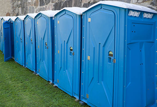 Best Portable Restroom Servicing (Cleaning and Restocking)  in Fort Hunt, VA